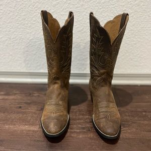 Ariat Heritage R Toe Western Boot